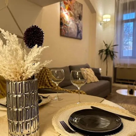 Apartment Riverside/old Town/free Parking *